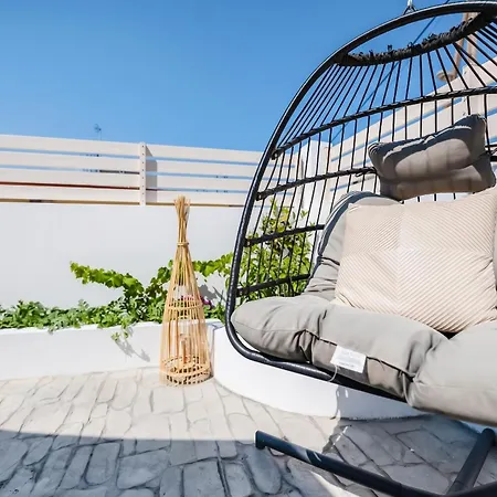 דירה Bright With Garden In Archangelos, 45 M², 2 Pers.
